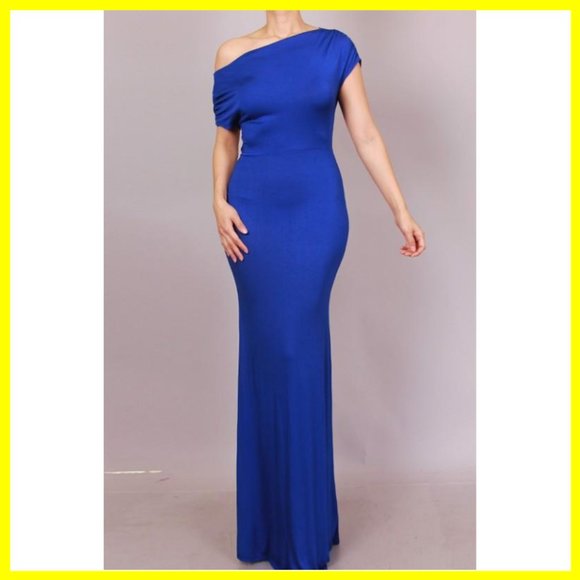 Dresses & Skirts - NWT Off Shoulder Solid Color Maxi Dress